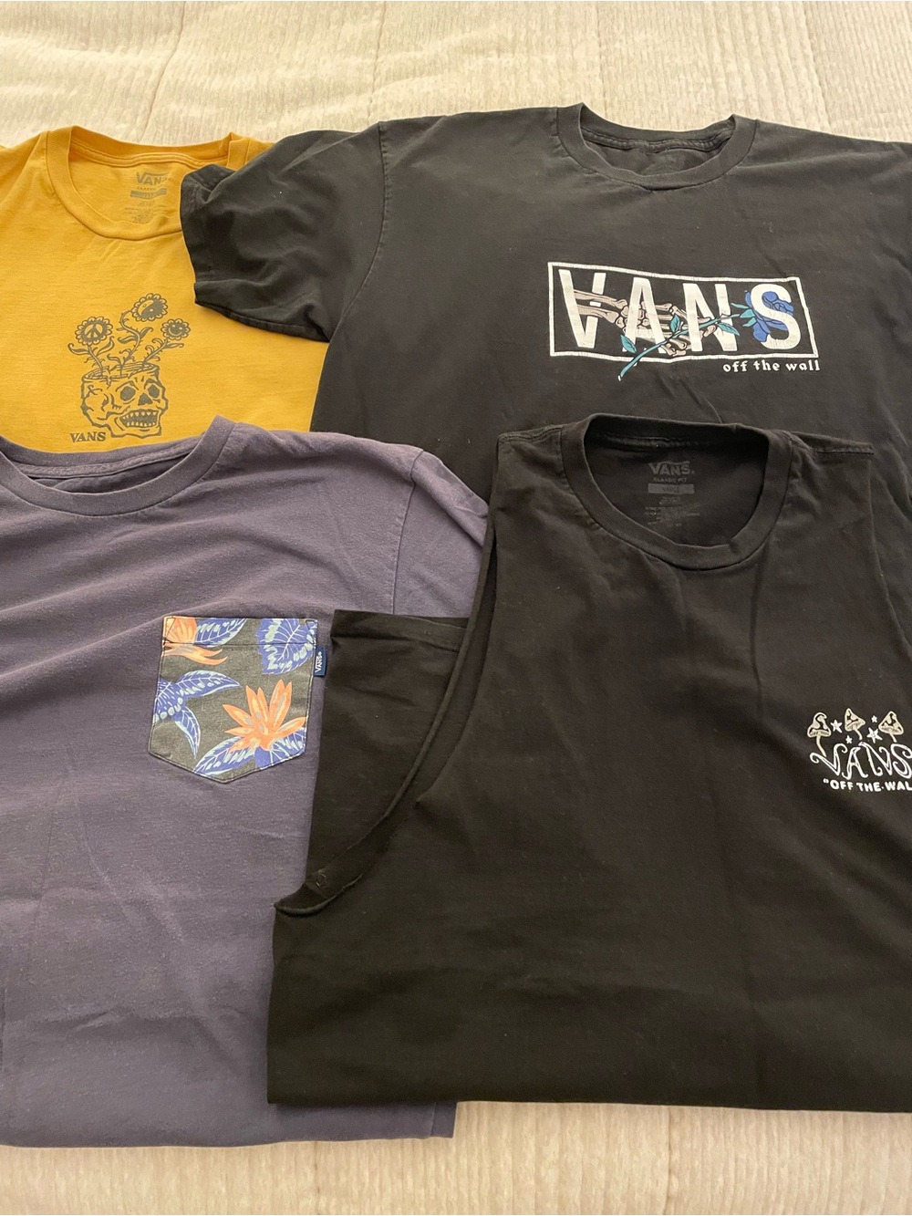 Bundle lot four Vans off the wall classic fit t shirts all L short sleeve